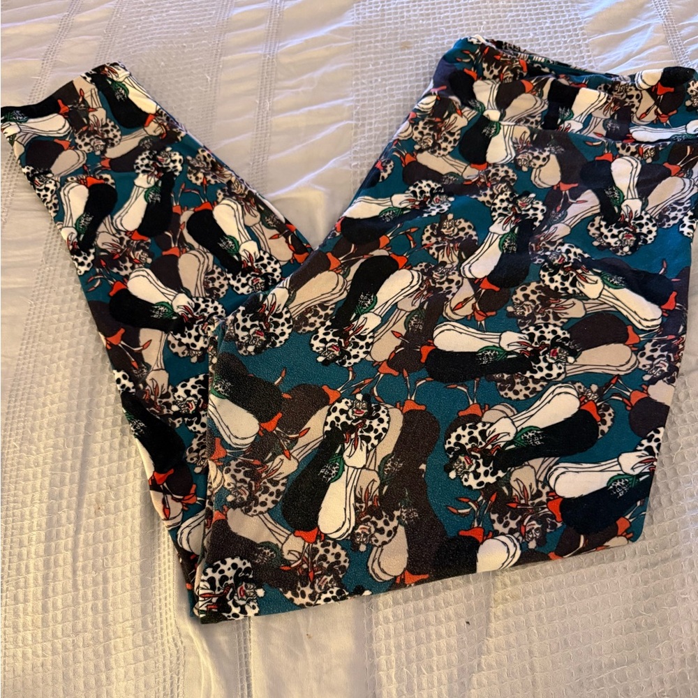 Lularoe Disney bundle of 5 leggings Size TC2 Colorful Patterned Leggings Set - Picture 2 of 6